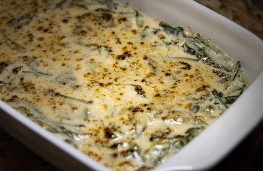 Crema de espinacas con bechamel y queso